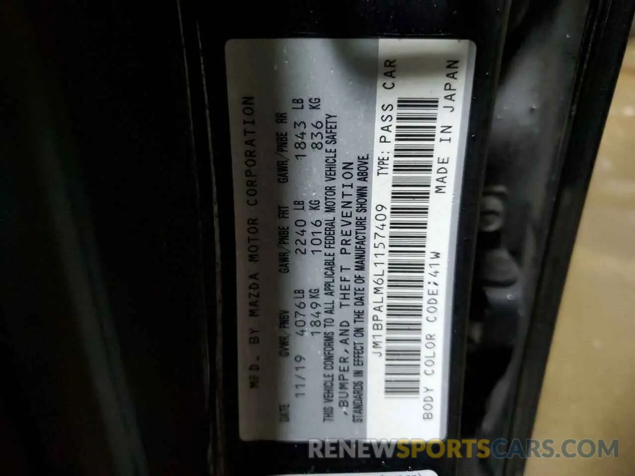 13 fotografías del automóvil dañado JM1BPALM6L1157409 MAZDA 3 2020