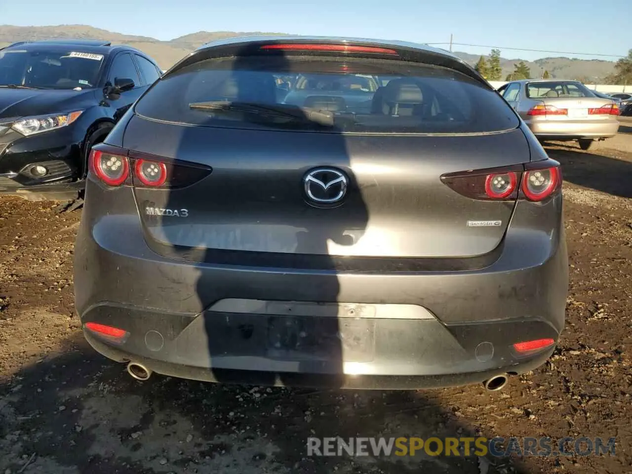 6 fotografías del automóvil dañado JM1BPALM8L1176320 MAZDA 3 2020