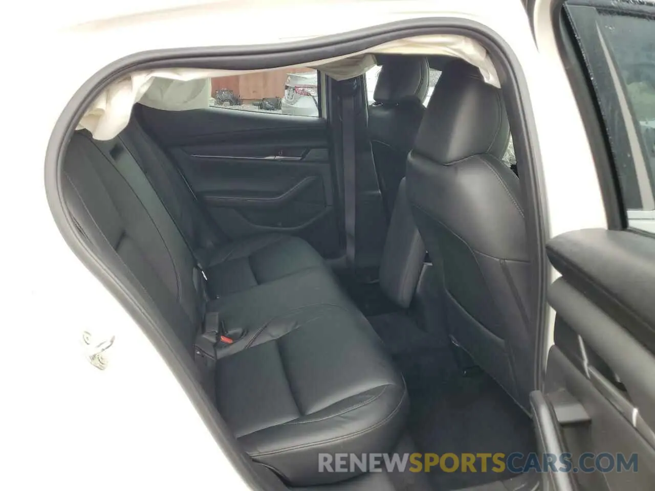 10 fotografías del automóvil dañado JM1BPALM9L1160837 MAZDA 3 2020