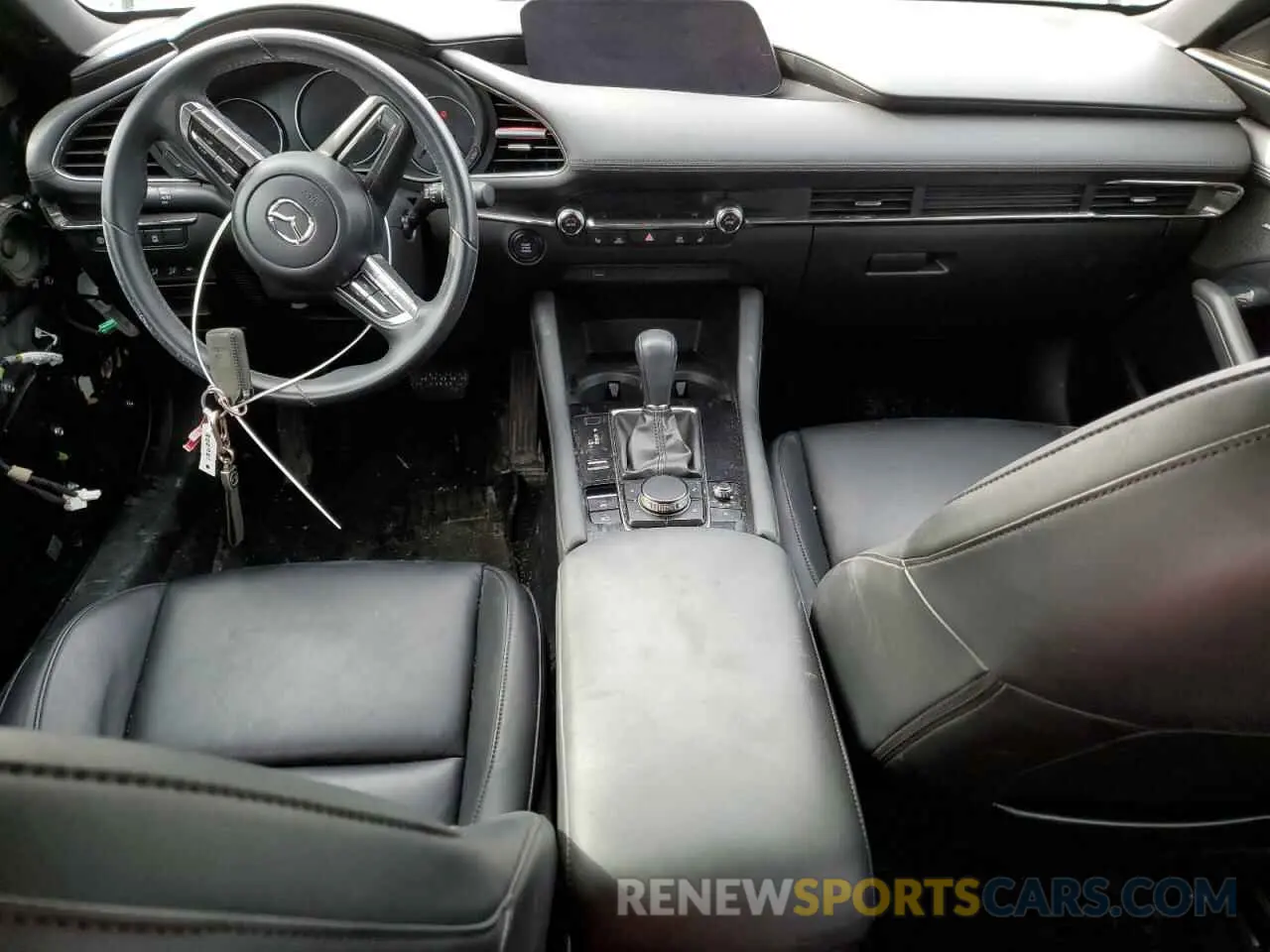 8 fotografías del automóvil dañado JM1BPAMM6L1161376 MAZDA 3 2020