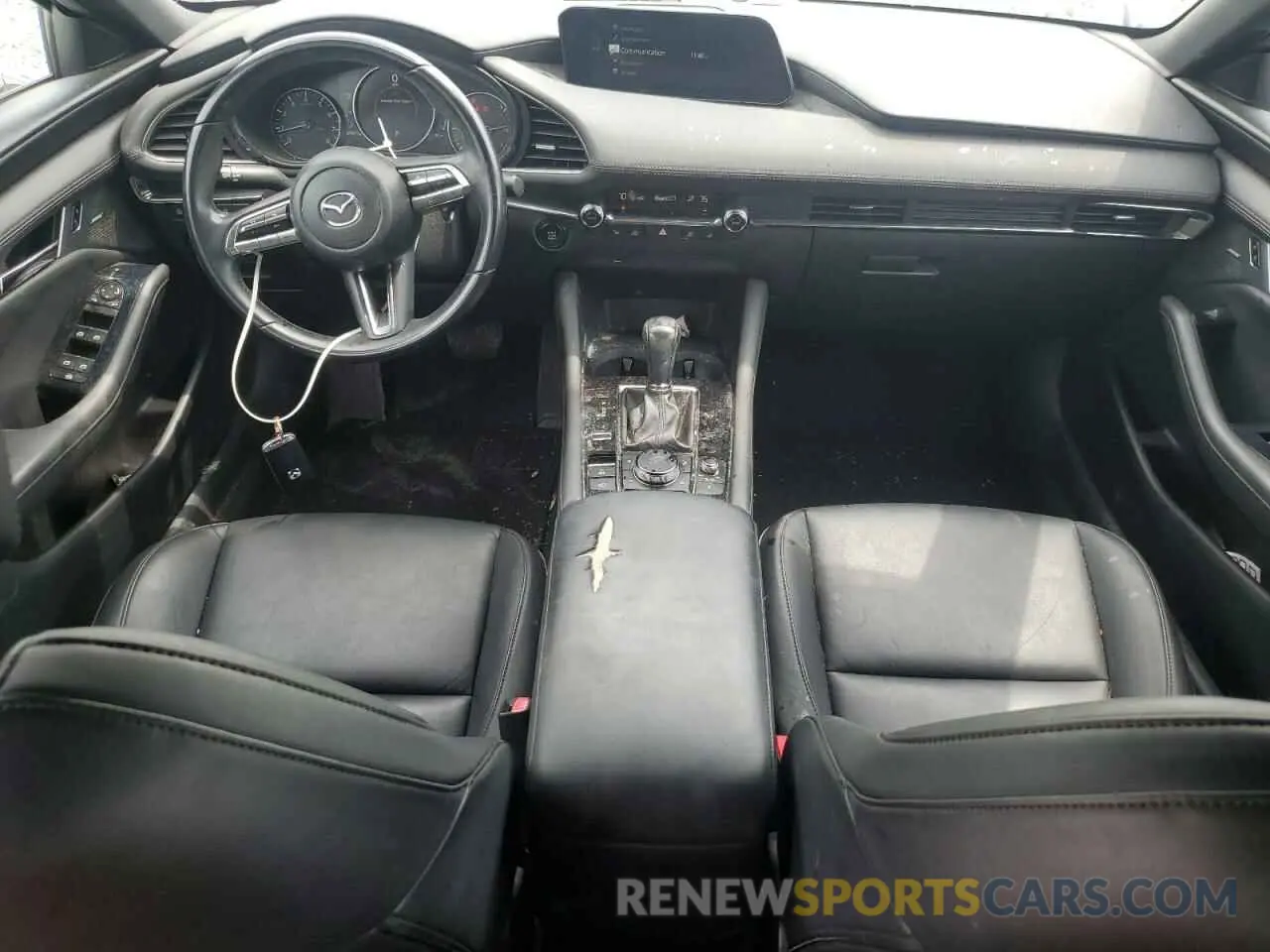 8 fotografías del automóvil dañado JM1BPAMM9L1169259 MAZDA 3 2020