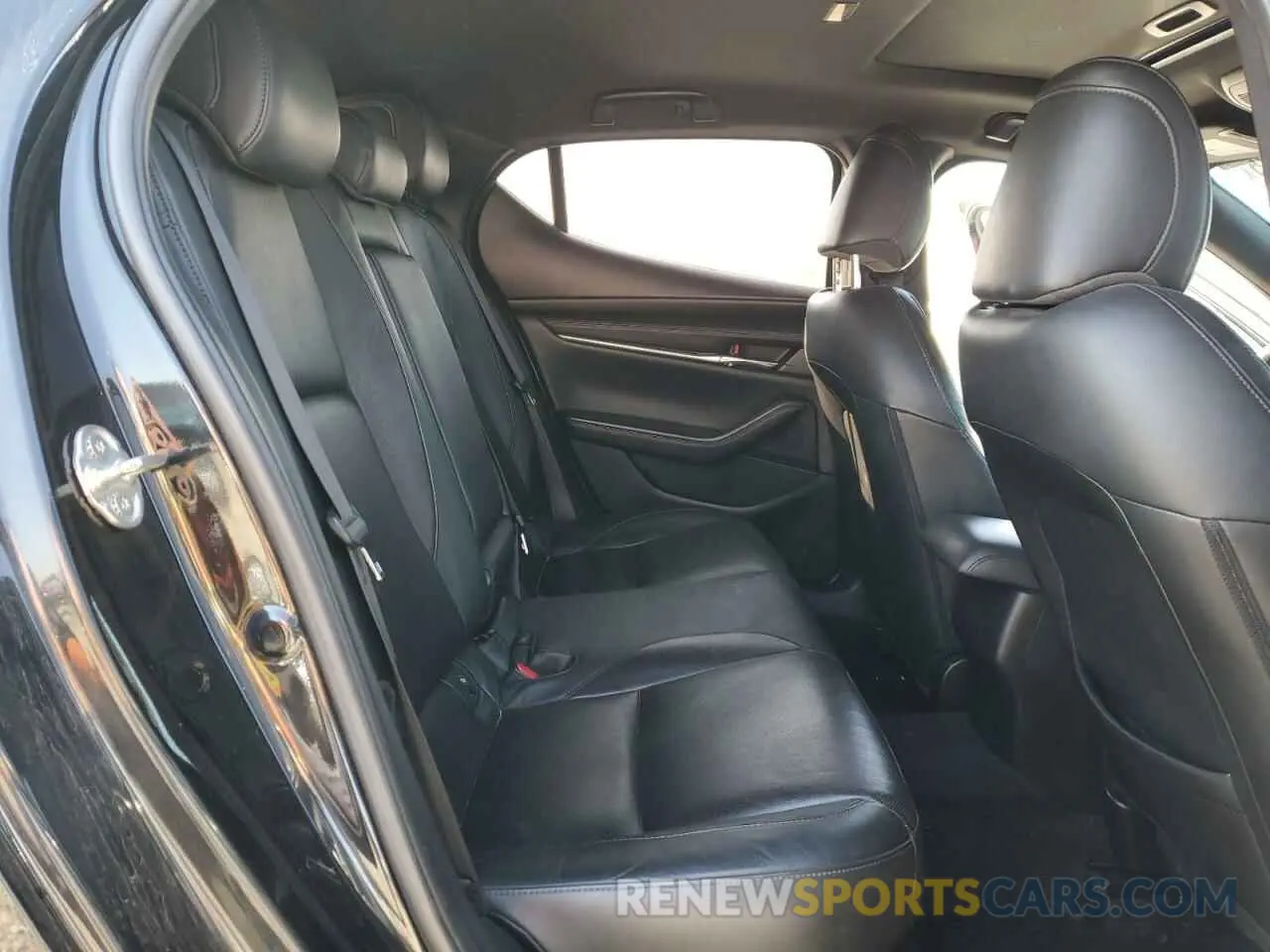 10 fotografías del automóvil dañado JM1BPANM3L1162662 MAZDA 3 2020