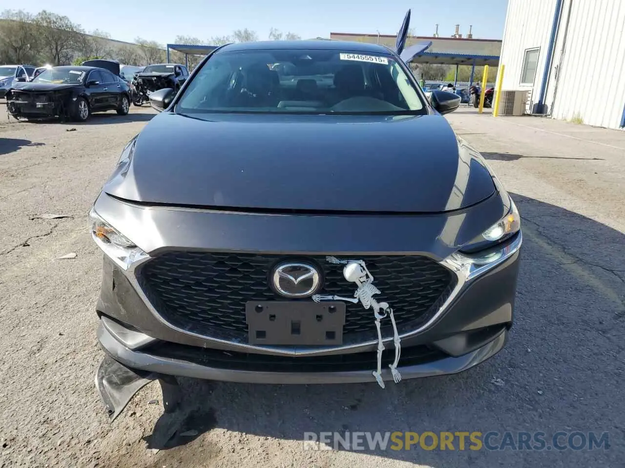 5 fotografías del automóvil dañado 3MZBPABL6MM250571 MAZDA 3 2021