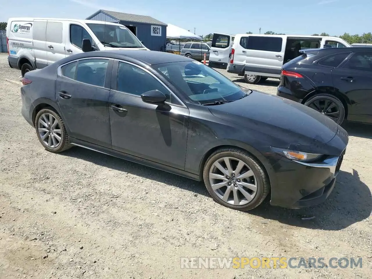4 fotografías del automóvil dañado 3MZBPABM0MM208227 MAZDA 3 2021