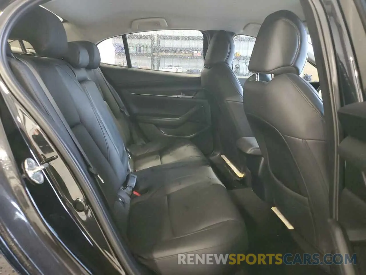 10 fotografías del automóvil dañado 3MZBPABMXMM208025 MAZDA 3 2021