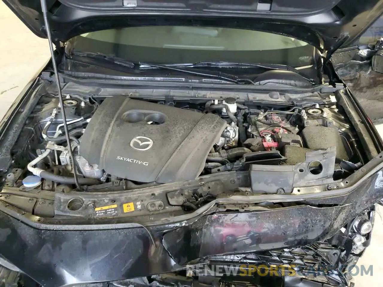 11 fotografías del automóvil dañado 3MZBPABMXMM208025 MAZDA 3 2021