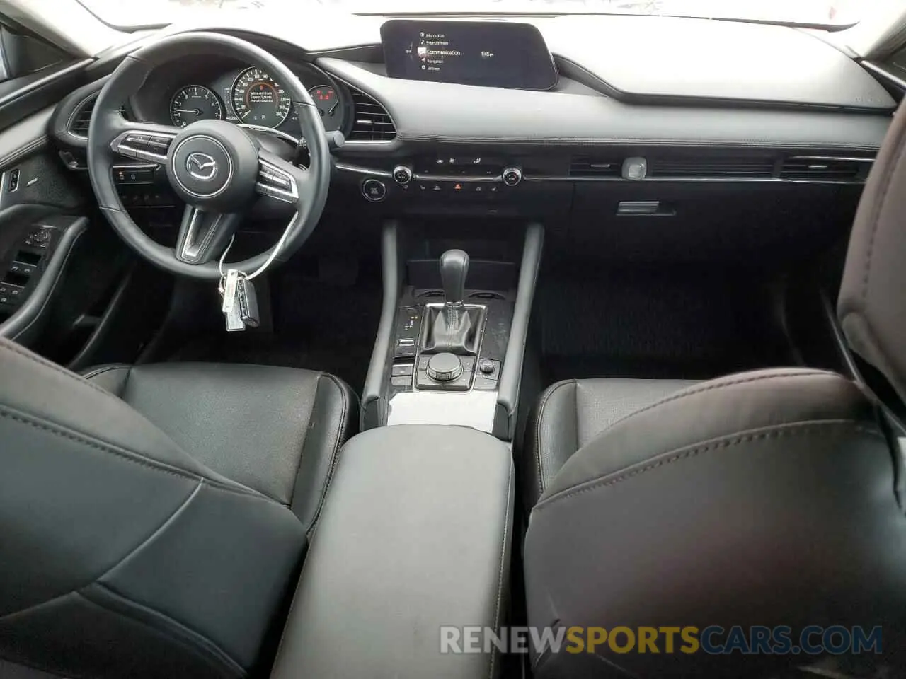 8 fotografías del automóvil dañado 3MZBPBDL4MM204322 MAZDA 3 2021
