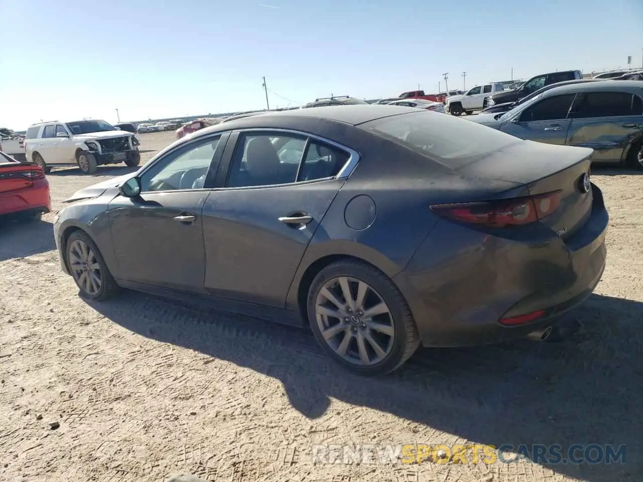 2 fotografías del automóvil dañado JM1BPABL5M1334400 MAZDA 3 2021