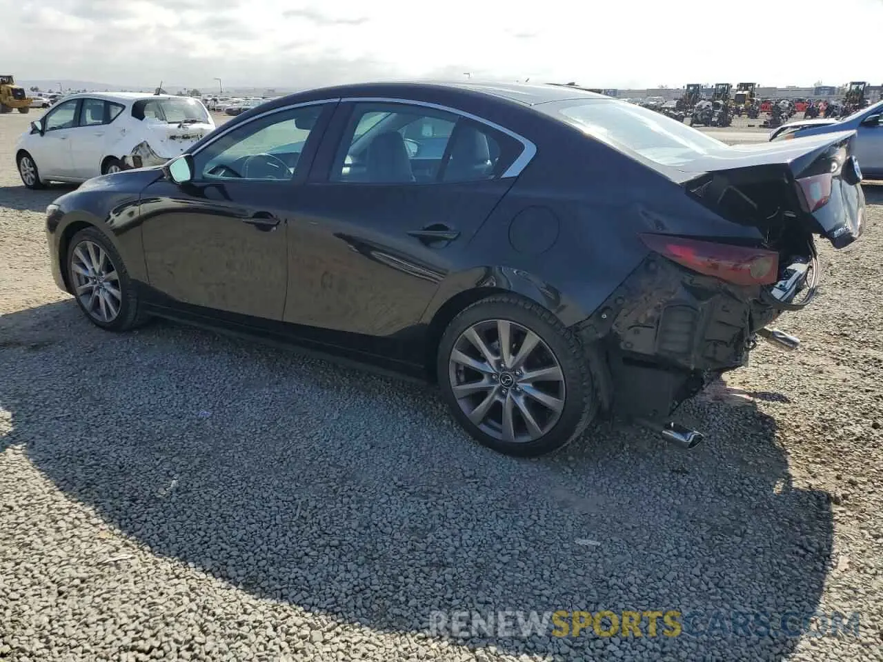 2 fotografías del automóvil dañado JM1BPABLXM1337003 MAZDA 3 2021