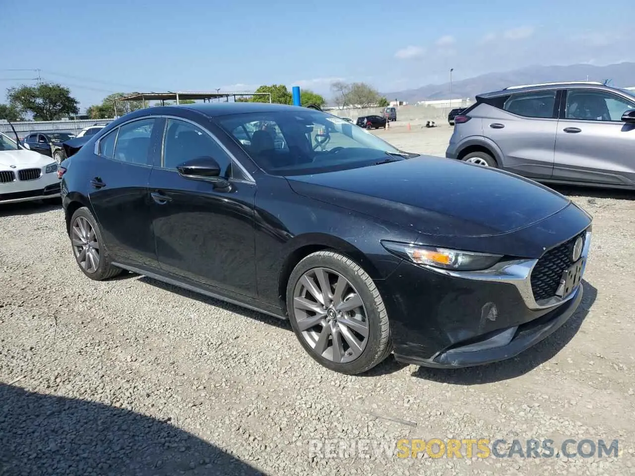 4 fotografías del automóvil dañado JM1BPABLXM1337003 MAZDA 3 2021
