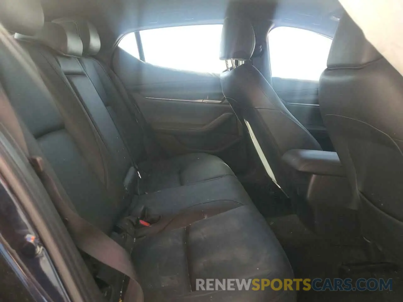 10 fotografías del automóvil dañado JM1BPAKL1M1402644 MAZDA 3 2021