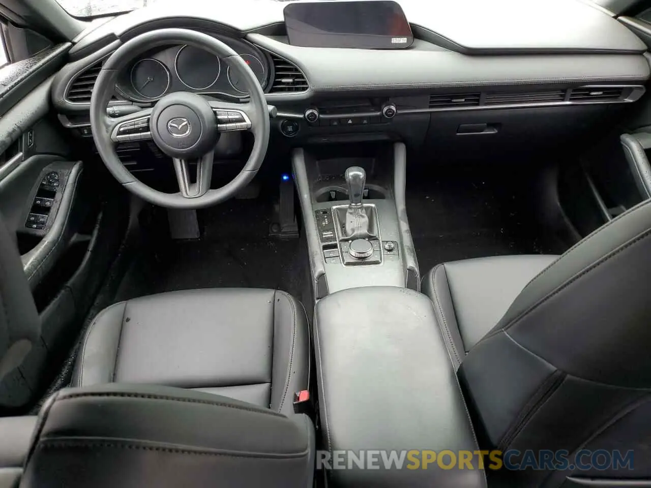 8 fotografías del automóvil dañado JM1BPAKL7M1319641 MAZDA 3 2021