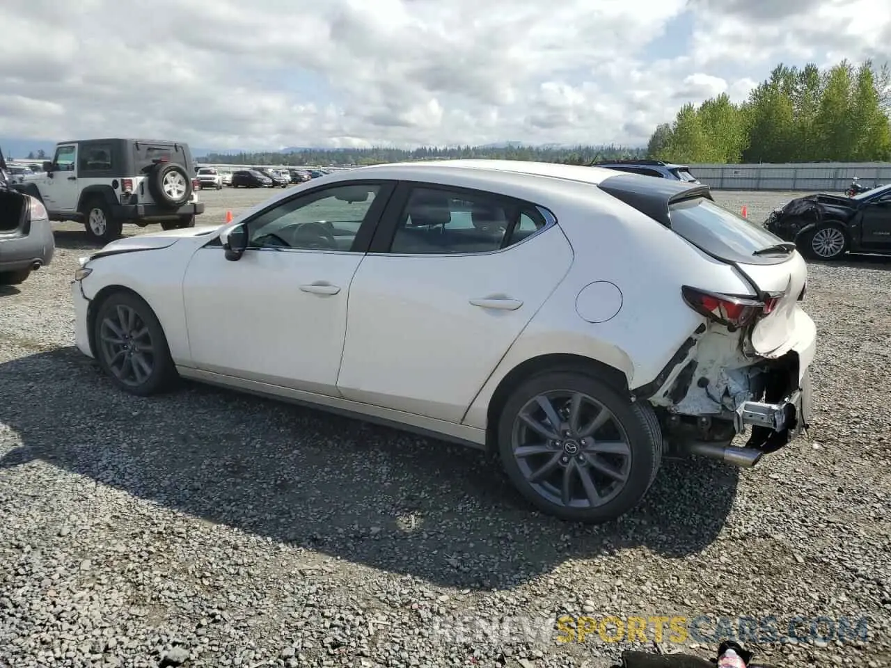 2 fotografías del automóvil dañado JM1BPALL2M1305466 MAZDA 3 2021