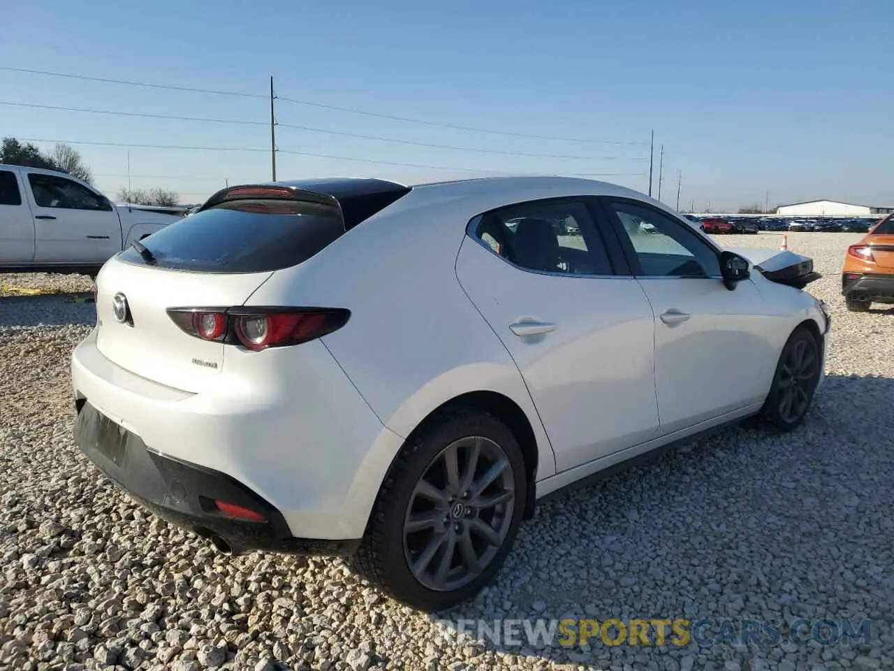 3 fotografías del automóvil dañado JM1BPALL6M1402587 MAZDA 3 2021