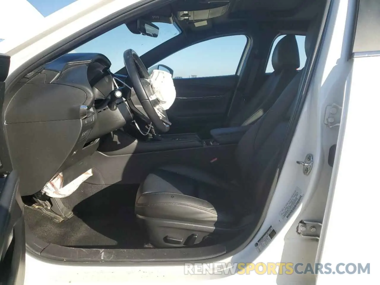 7 fotografías del automóvil dañado JM1BPALL6M1402587 MAZDA 3 2021