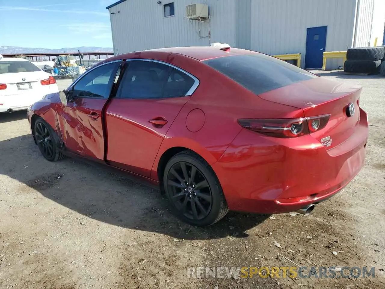 2 fotografías del automóvil dañado JM1BPBAY3M1313001 MAZDA 3 2021