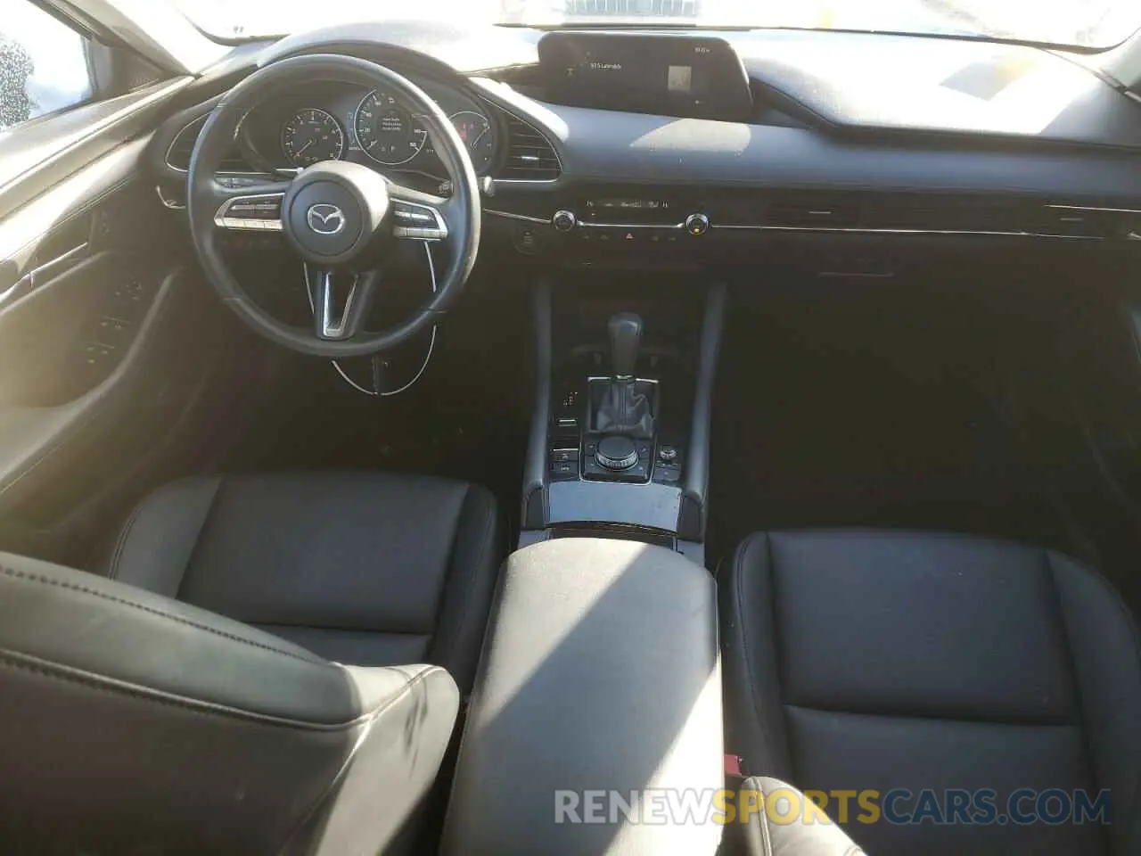 8 fotografías del automóvil dañado JM1BPBCL0M1331151 MAZDA 3 2021