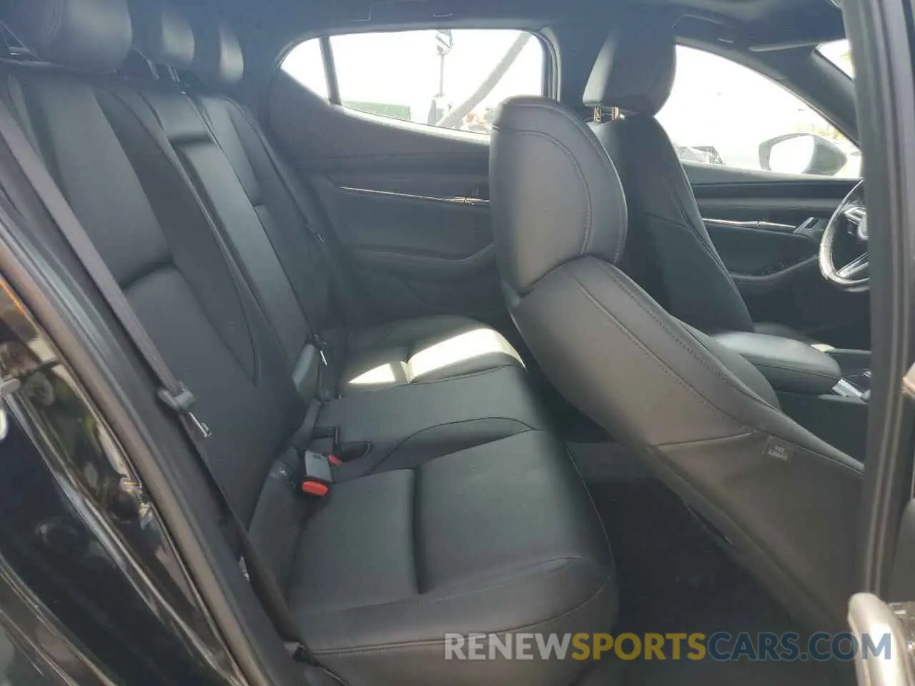 10 fotografías del automóvil dañado JM1BPBJY6M1402352 MAZDA 3 2021