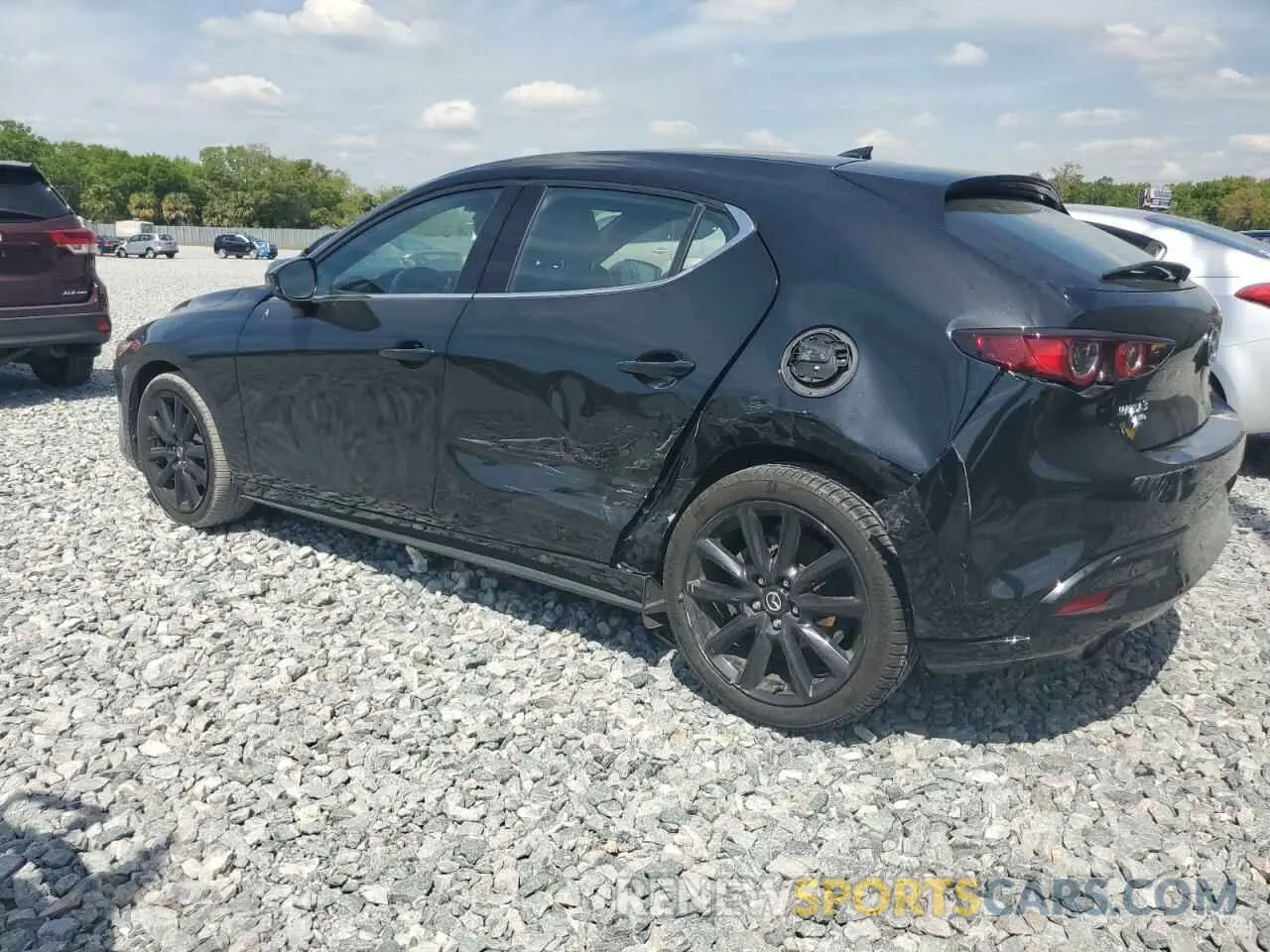 2 fotografías del automóvil dañado JM1BPBJY6M1402352 MAZDA 3 2021