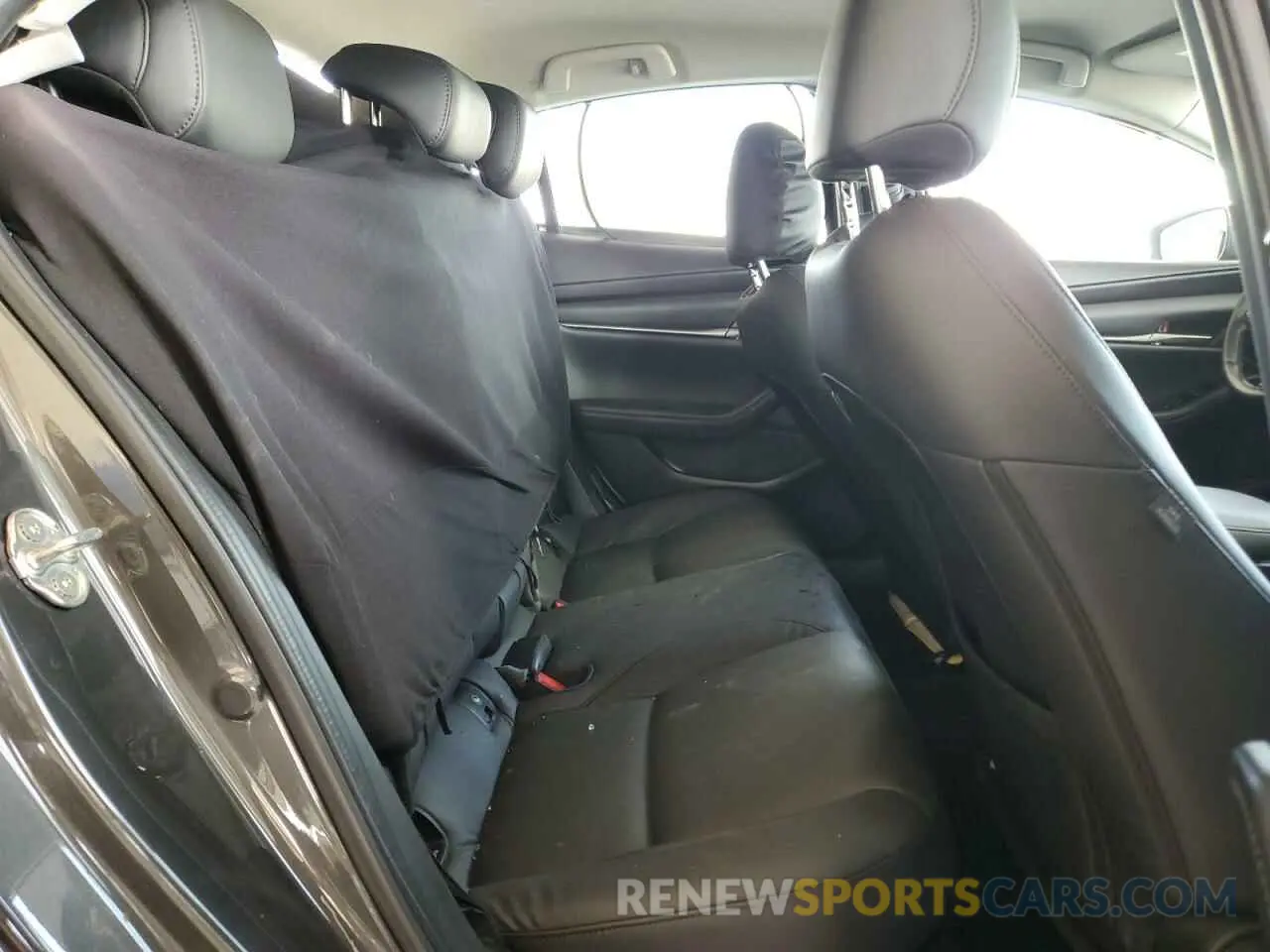 10 fotografías del automóvil dañado 3MZBPABL1NM317269 MAZDA 3 2022