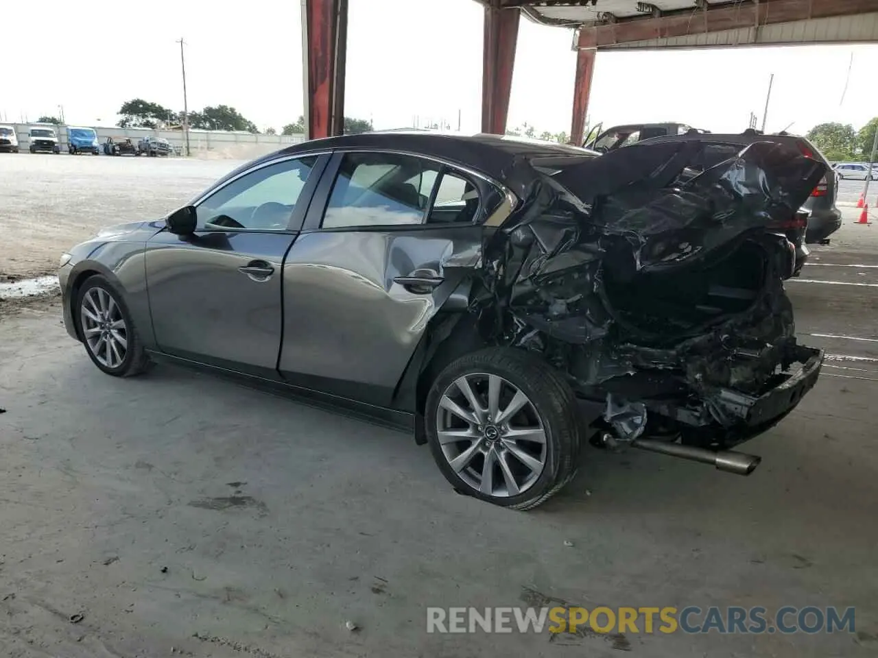 2 fotografías del automóvil dañado 3MZBPABL1NM317269 MAZDA 3 2022