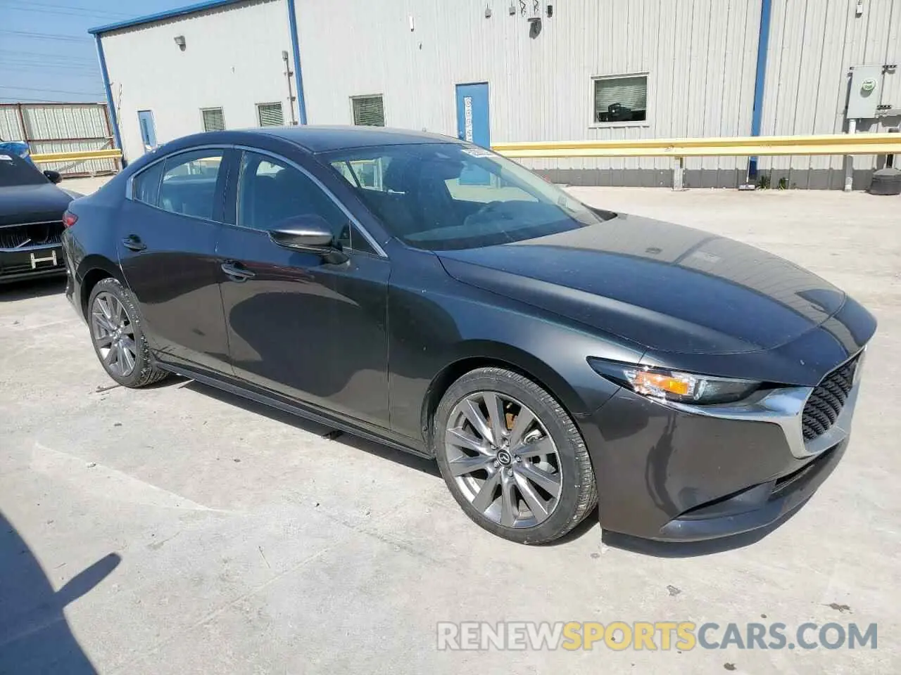 4 fotografías del automóvil dañado 3MZBPABL4NM313703 MAZDA 3 2022