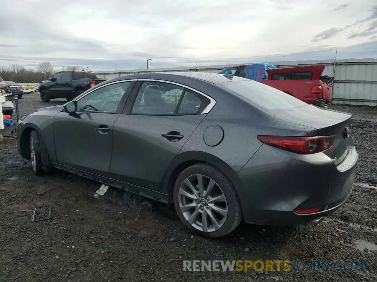 2 fotografías del automóvil dañado 3MZBPADL3NM311549 MAZDA 3 2022