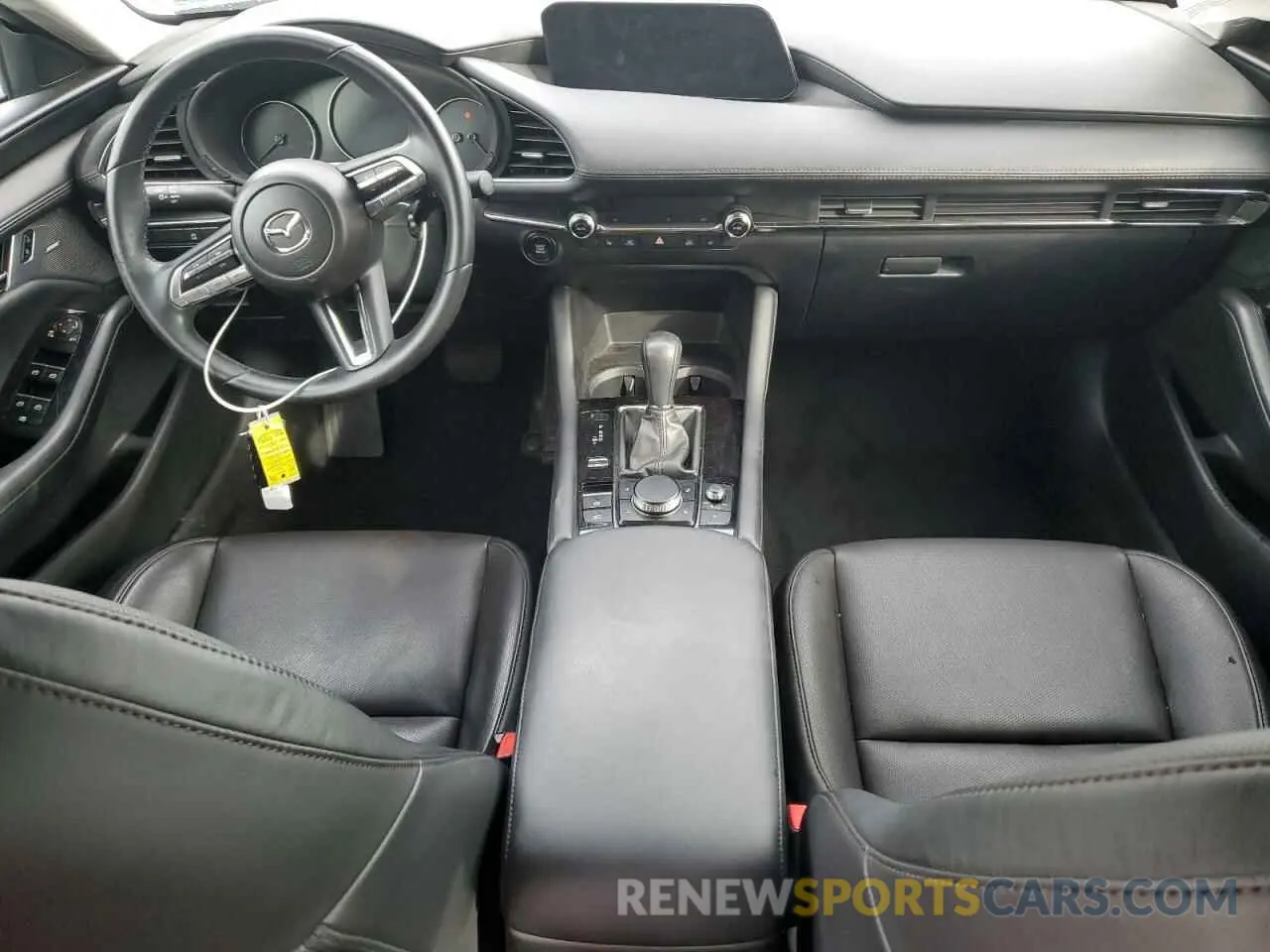 8 fotografías del automóvil dañado 3MZBPADL3NM311549 MAZDA 3 2022