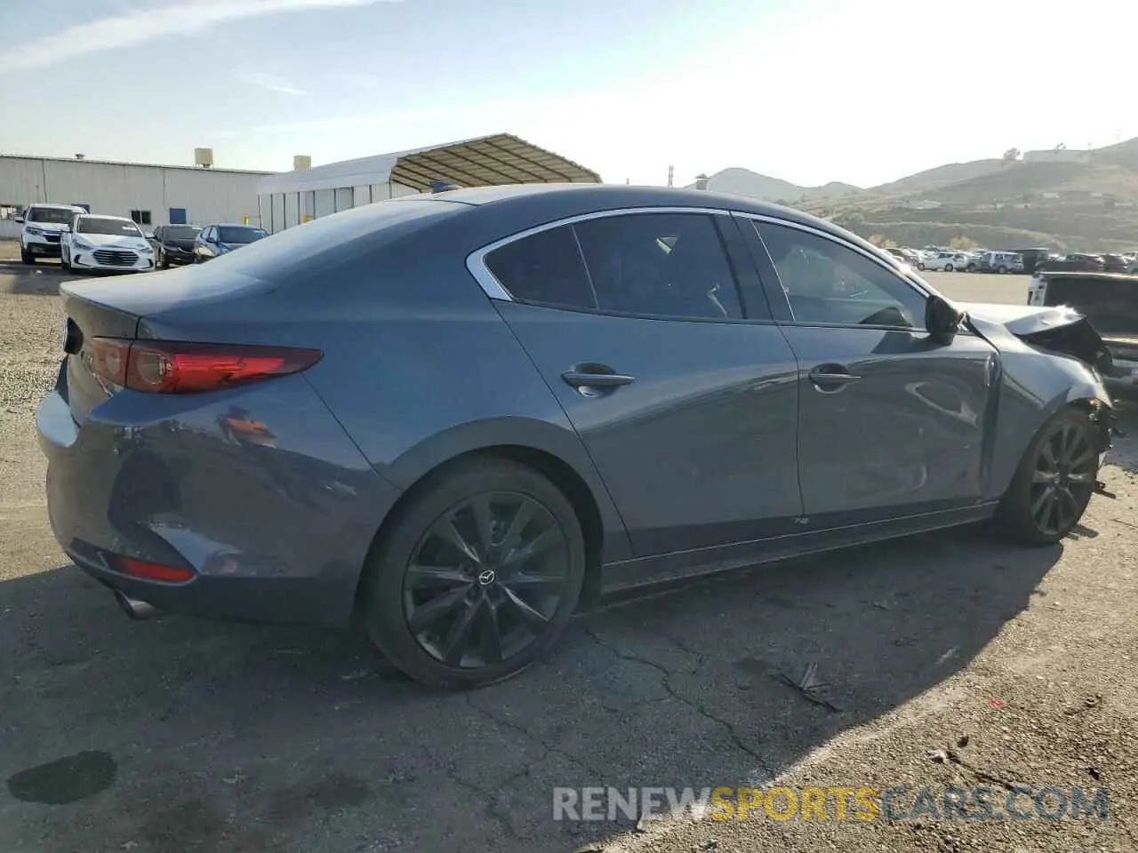 3 fotografías del automóvil dañado 3MZBPBAY4NM319231 MAZDA 3 2022