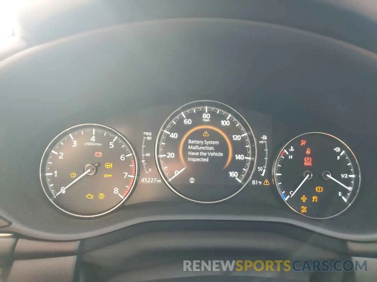 9 fotografías del automóvil dañado 3MZBPBAY4NM319231 MAZDA 3 2022