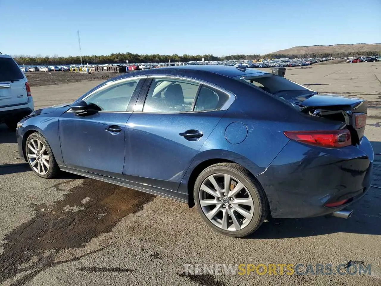 2 fotografías del automóvil dañado 3MZBPBDL5NM306598 MAZDA 3 2022