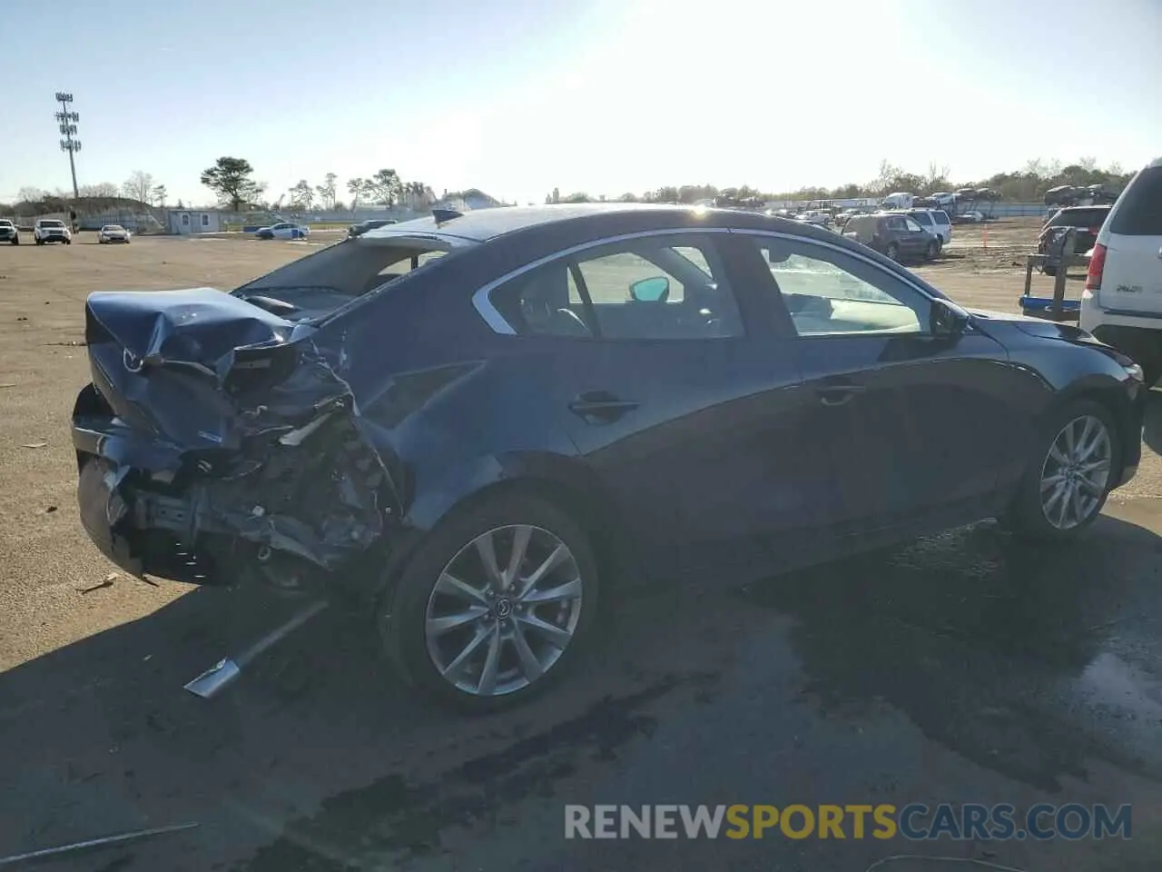 3 fotografías del automóvil dañado 3MZBPBDL5NM306598 MAZDA 3 2022