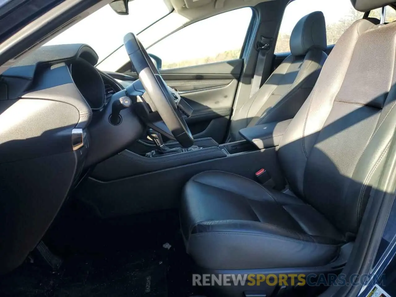 7 fotografías del automóvil dañado 3MZBPBDL5NM306598 MAZDA 3 2022