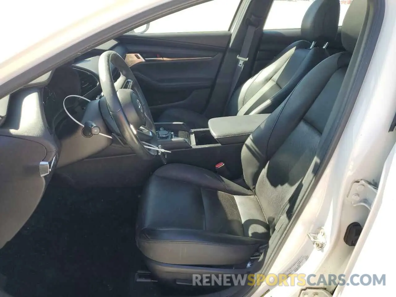7 fotografías del automóvil dañado 3MZBPBDL8NM318955 MAZDA 3 2022