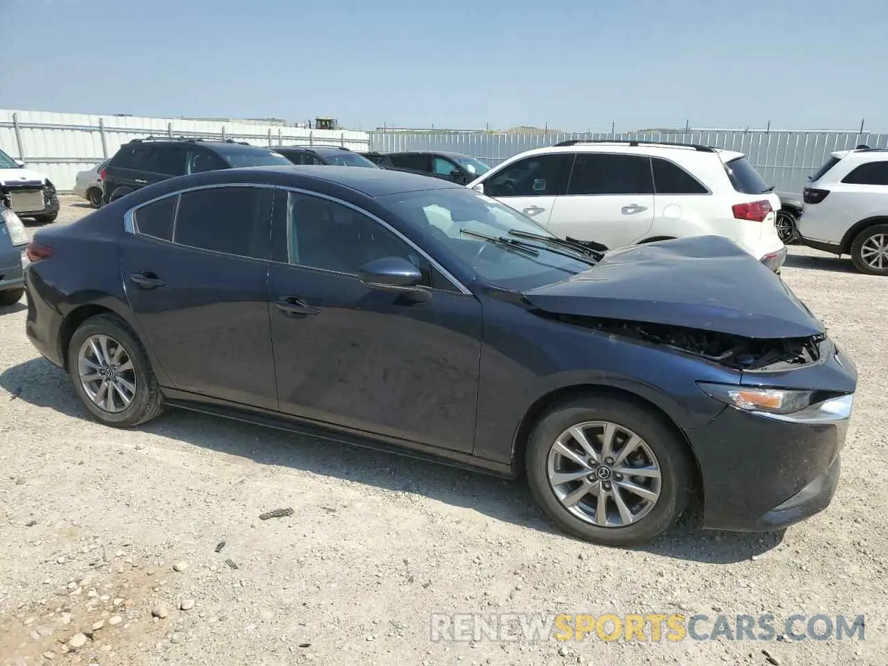 4 fotografías del automóvil dañado JM1BPACL9N1505259 MAZDA 3 2022