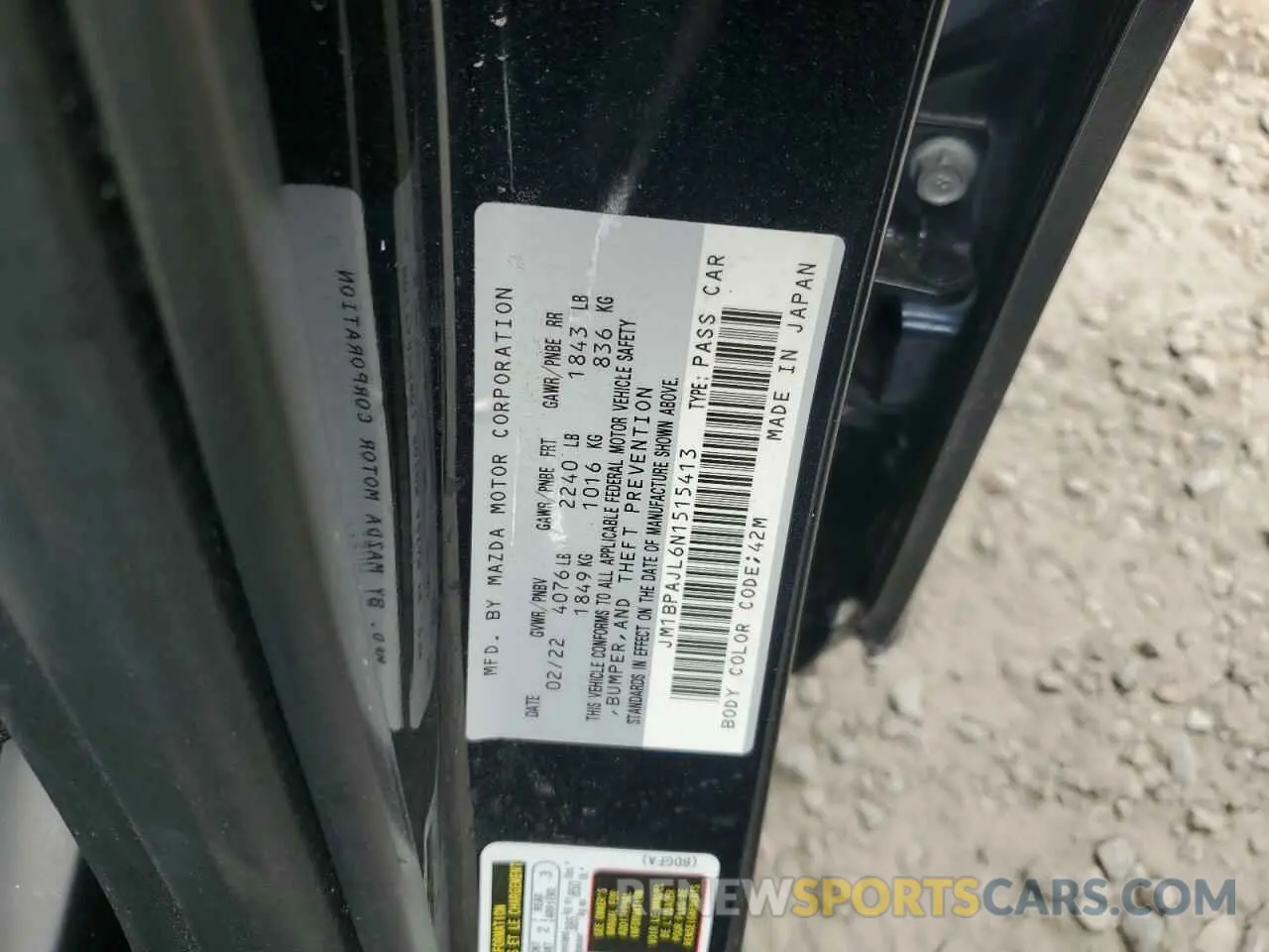 13 fotografías del automóvil dañado JM1BPAJL6N1515413 MAZDA 3 2022