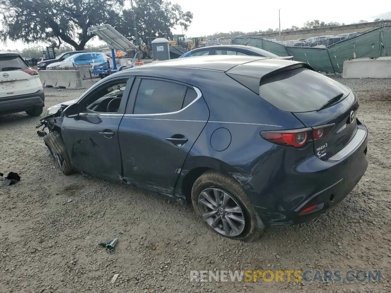 2 fotografías del automóvil dañado JM1BPAJL6N1515413 MAZDA 3 2022