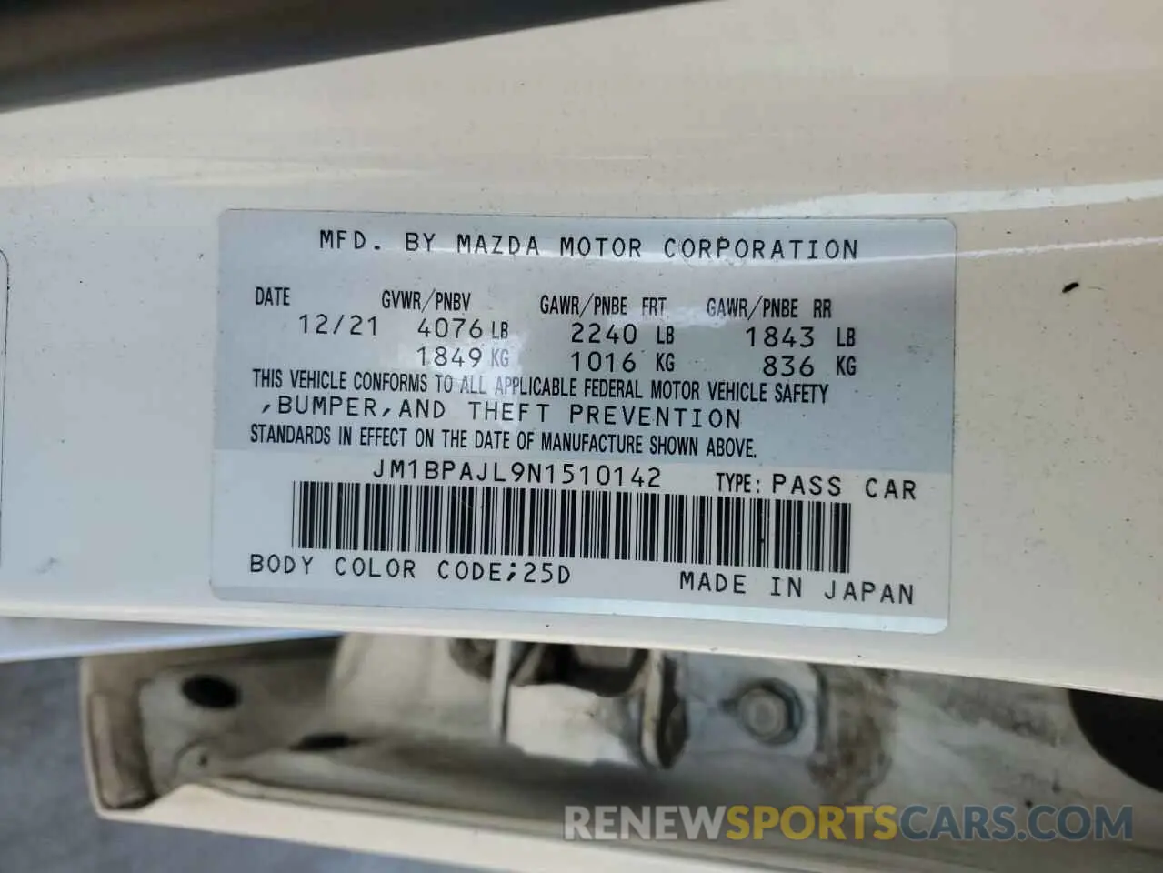 12 fotografías del automóvil dañado JM1BPAJL9N1510142 MAZDA 3 2022