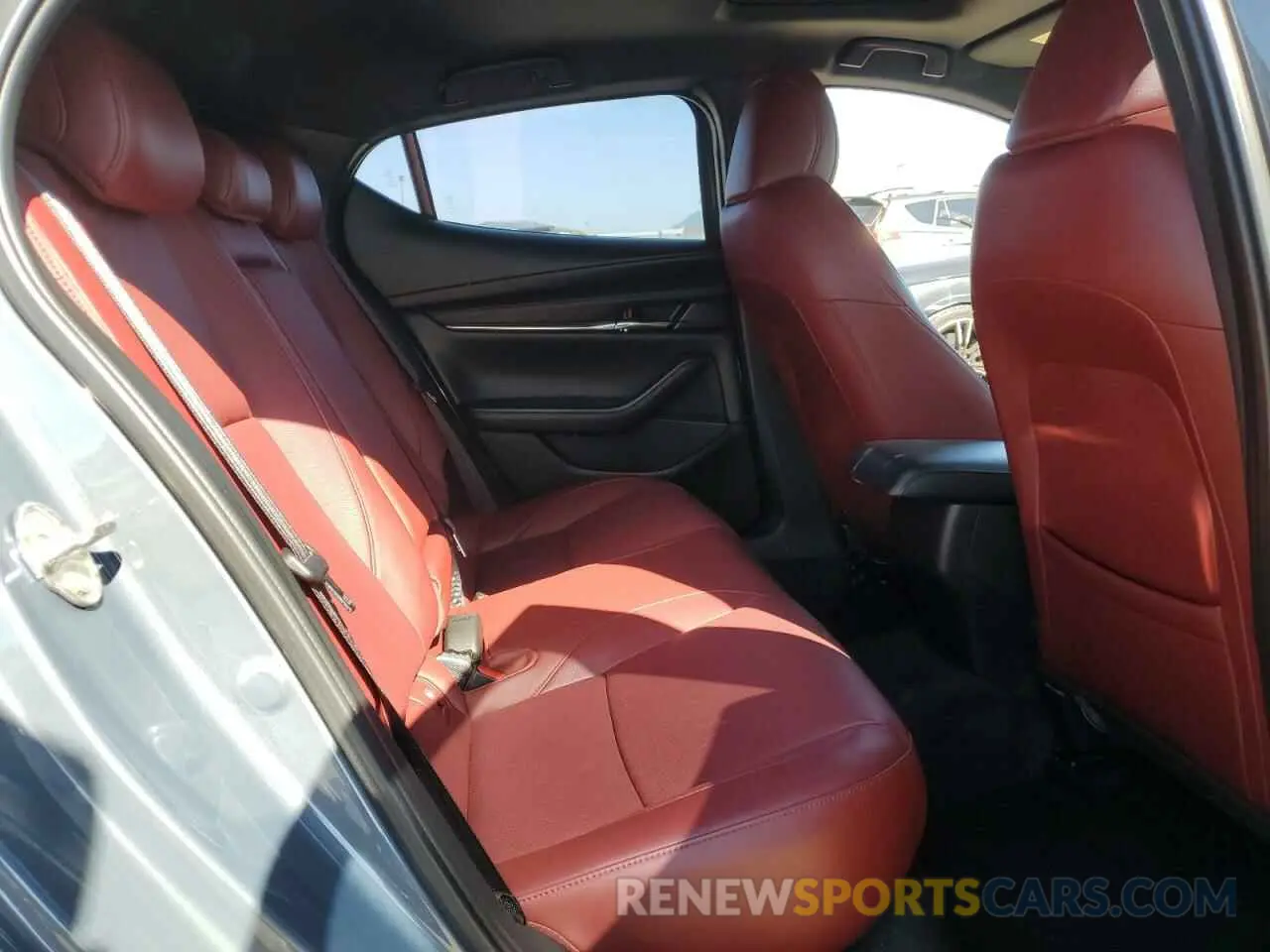 10 fotografías del automóvil dañado JM1BPALL0N1518496 MAZDA 3 2022