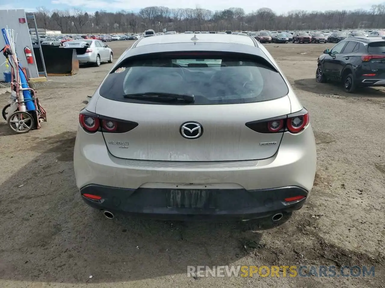 6 fotografías del automóvil dañado JM1BPBML2N1501090 MAZDA 3 2022