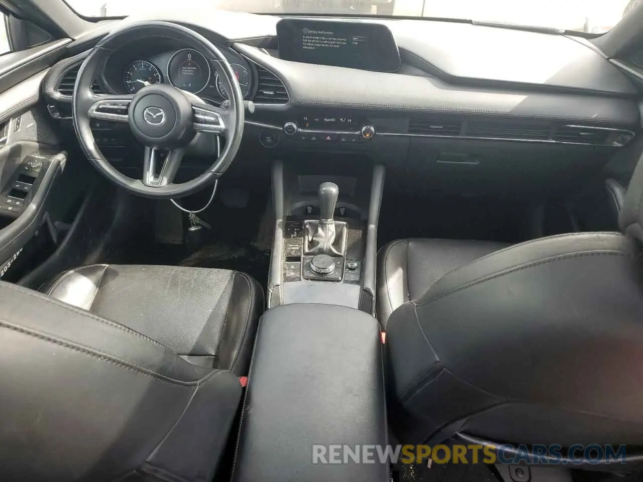 8 fotografías del automóvil dañado JM1BPBML2N1501090 MAZDA 3 2022