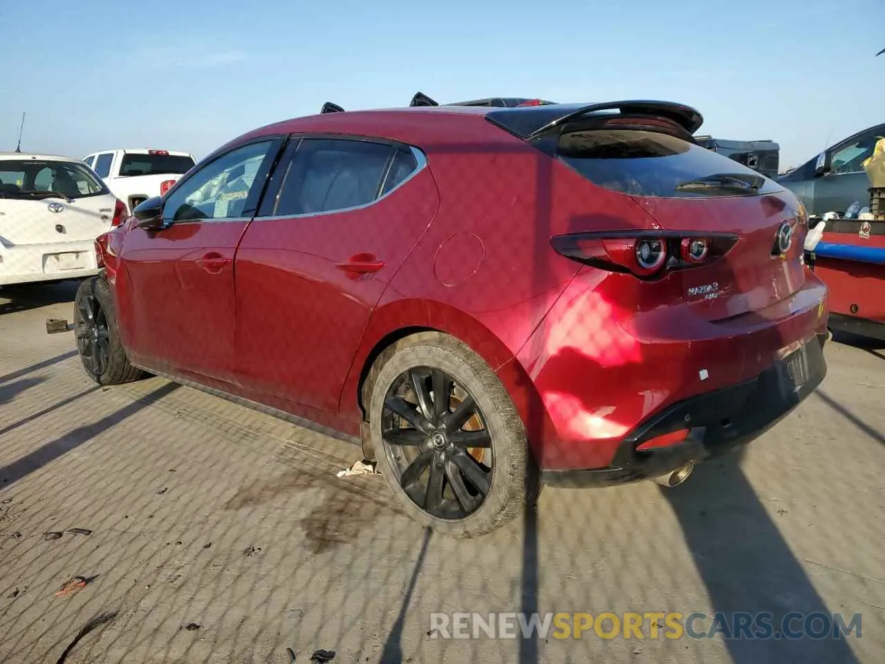2 fotografías del automóvil dañado JM1BPBNY6N1518565 MAZDA 3 2022