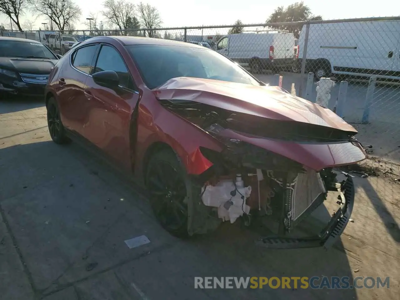 4 fotografías del automóvil dañado JM1BPBNY6N1518565 MAZDA 3 2022