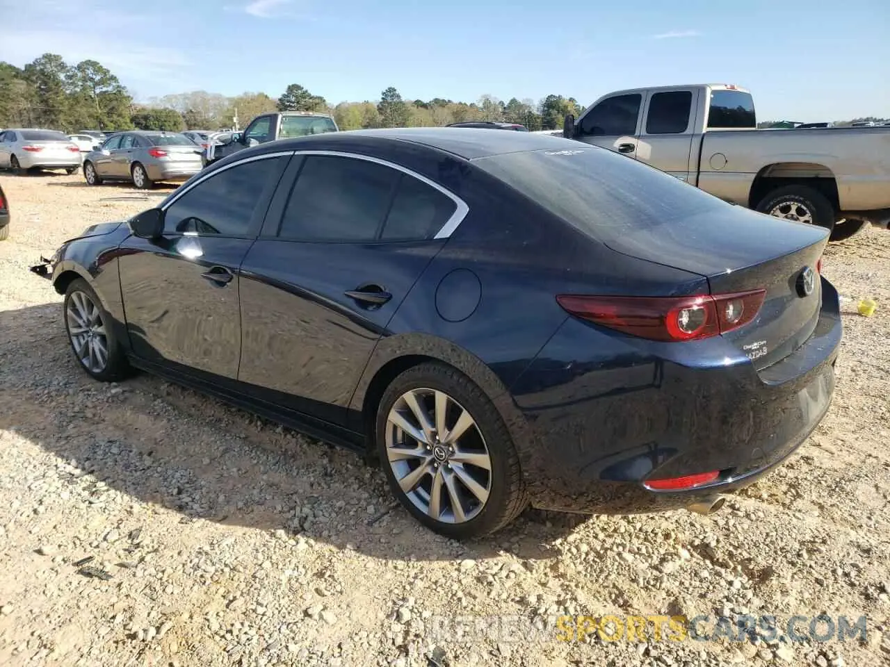 2 fotografías del automóvil dañado 3MZBPABM3PM354240 MAZDA 3 2023