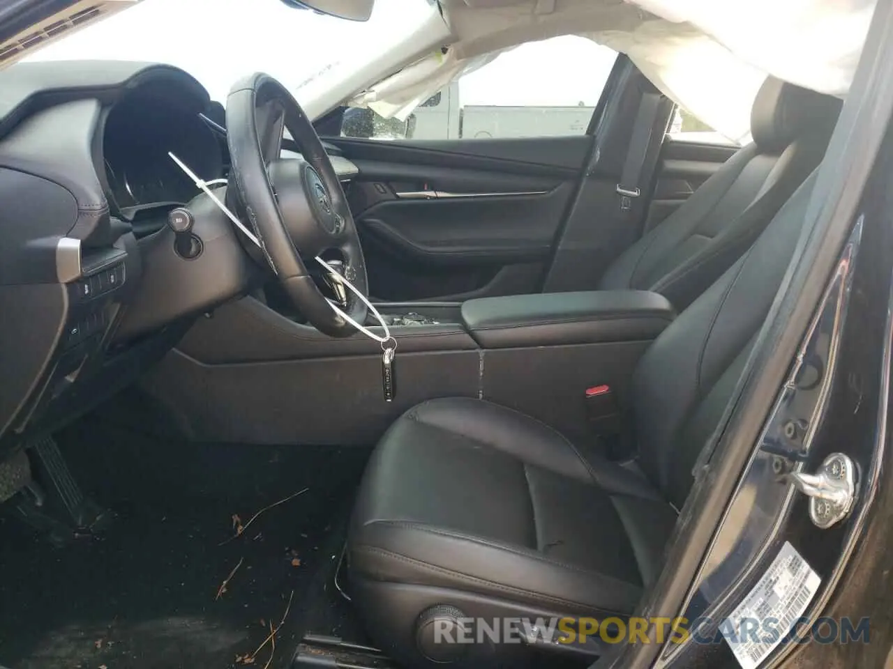 7 fotografías del automóvil dañado 3MZBPABM3PM354240 MAZDA 3 2023