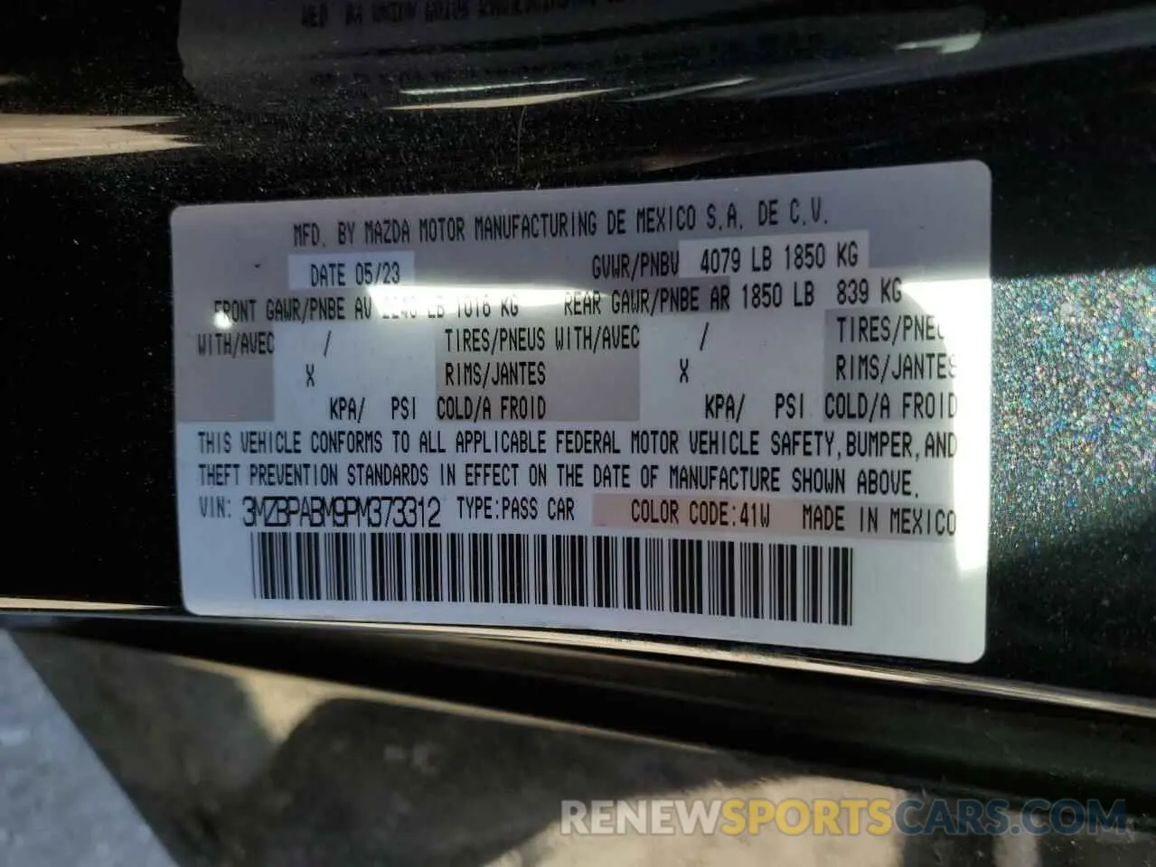 12 fotografías del automóvil dañado 3MZBPABM9PM373312 MAZDA 3 2023