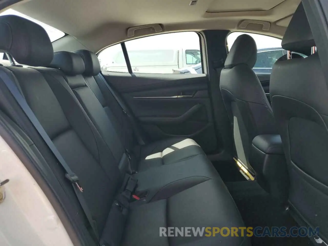 10 fotografías del automóvil dañado 3MZBPBEY2PM377707 MAZDA 3 2023