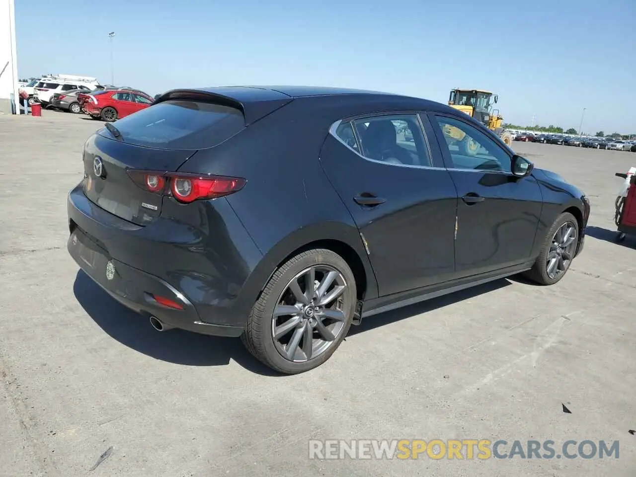 3 fotografías del automóvil dañado JM1BPAKM3P1616113 MAZDA 3 2023