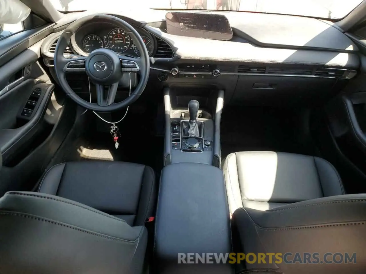 8 fotografías del automóvil dañado JM1BPAKM3P1616113 MAZDA 3 2023
