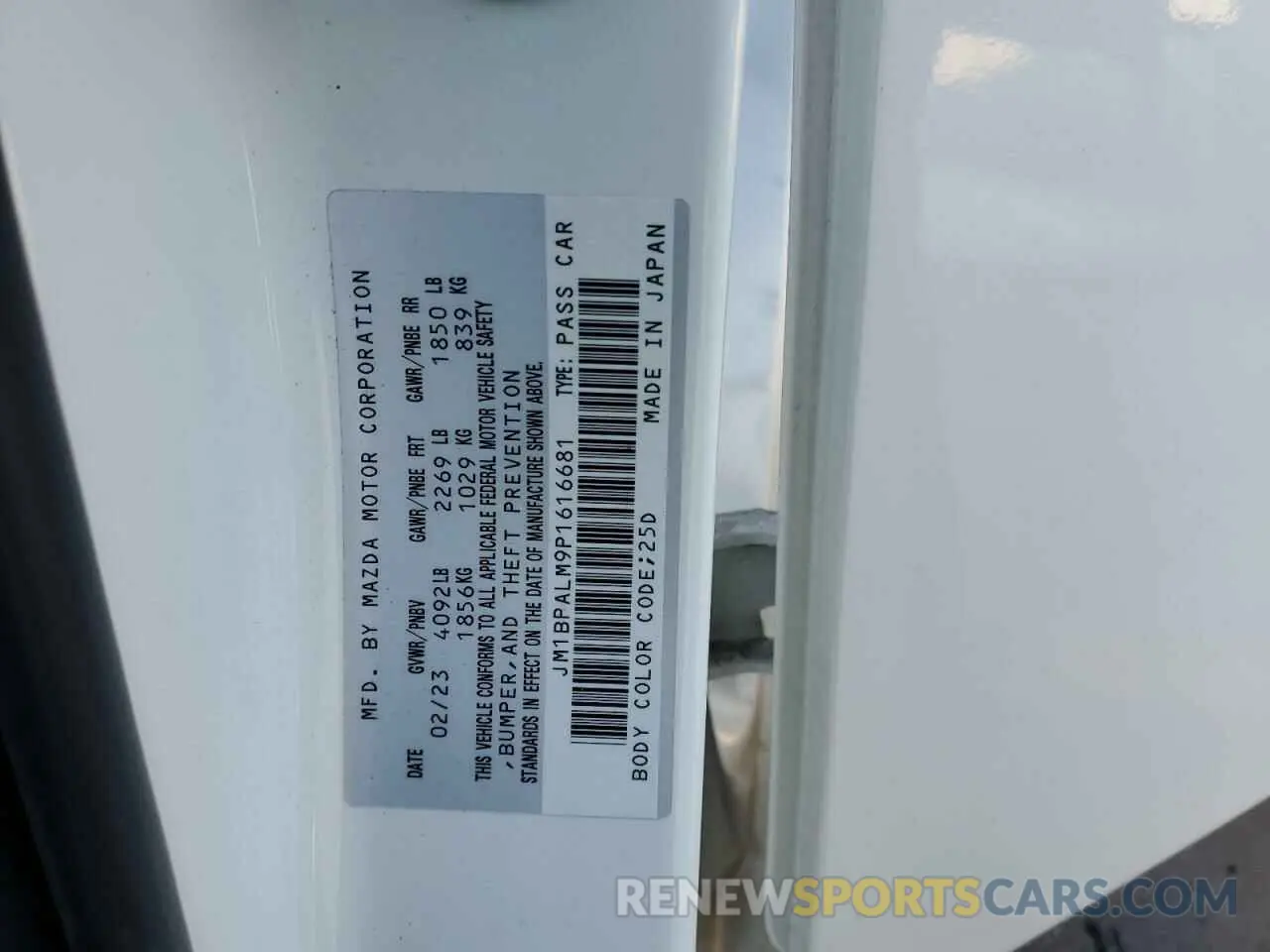 12 fotografías del automóvil dañado JM1BPALM9P1616681 MAZDA 3 2023